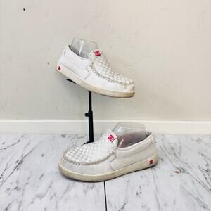 DC Villain white slip on shoes womens size 7